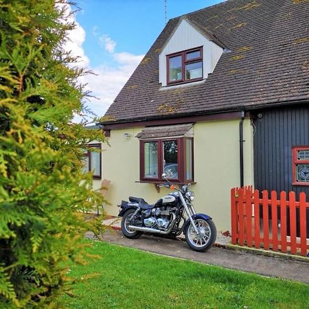 Chalet Cottages Streatley  Екстериор снимка