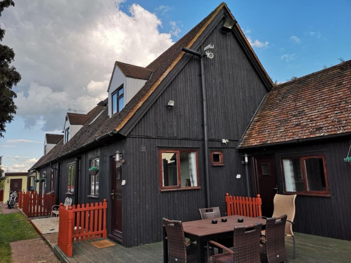 Chalet Cottages Streatley  Екстериор снимка
