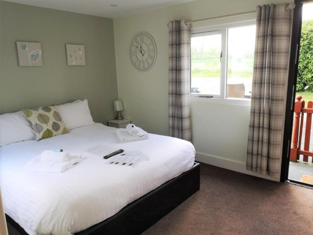 Chalet Cottages Streatley  Екстериор снимка